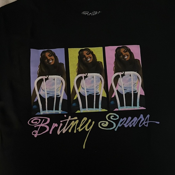 New, never been worn Britney Spears Black Short Sleeve T Shirt - Picture 1 of 3
